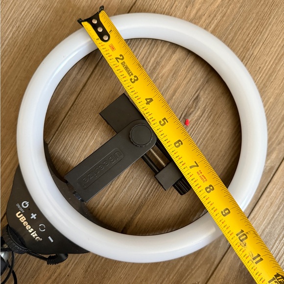 UBeesize LED Ring Light with Tripod - Picture 6 of 6